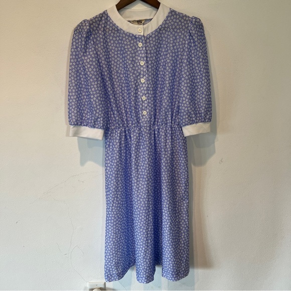 Vintage Dresses & Skirts - Vintage The Fashion Place Blue and White Coffee Bean Half Button Up Midi Dress